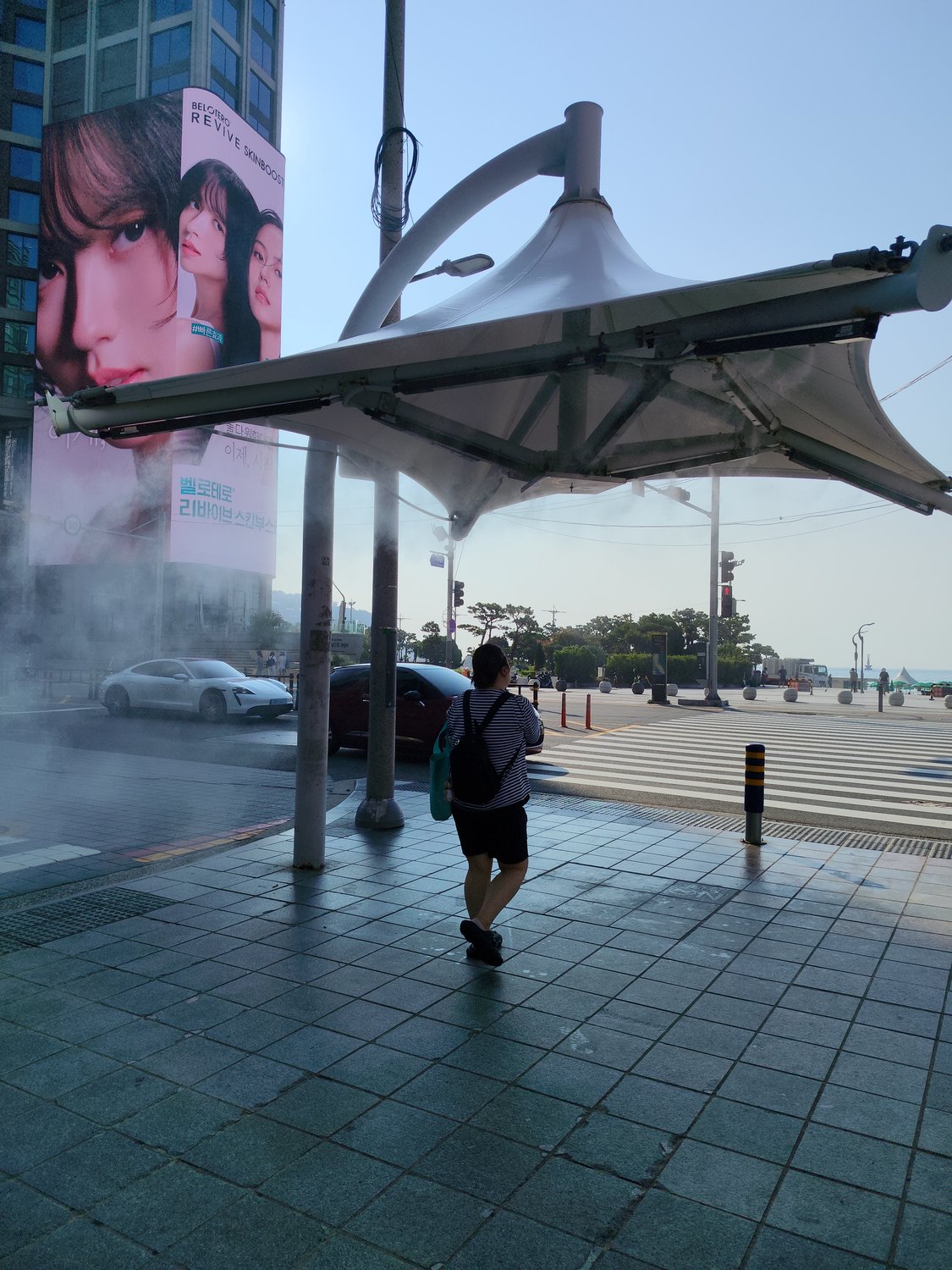 Abschied von Busan: Morgenstrand, ein Geschenk, kühler Nebel