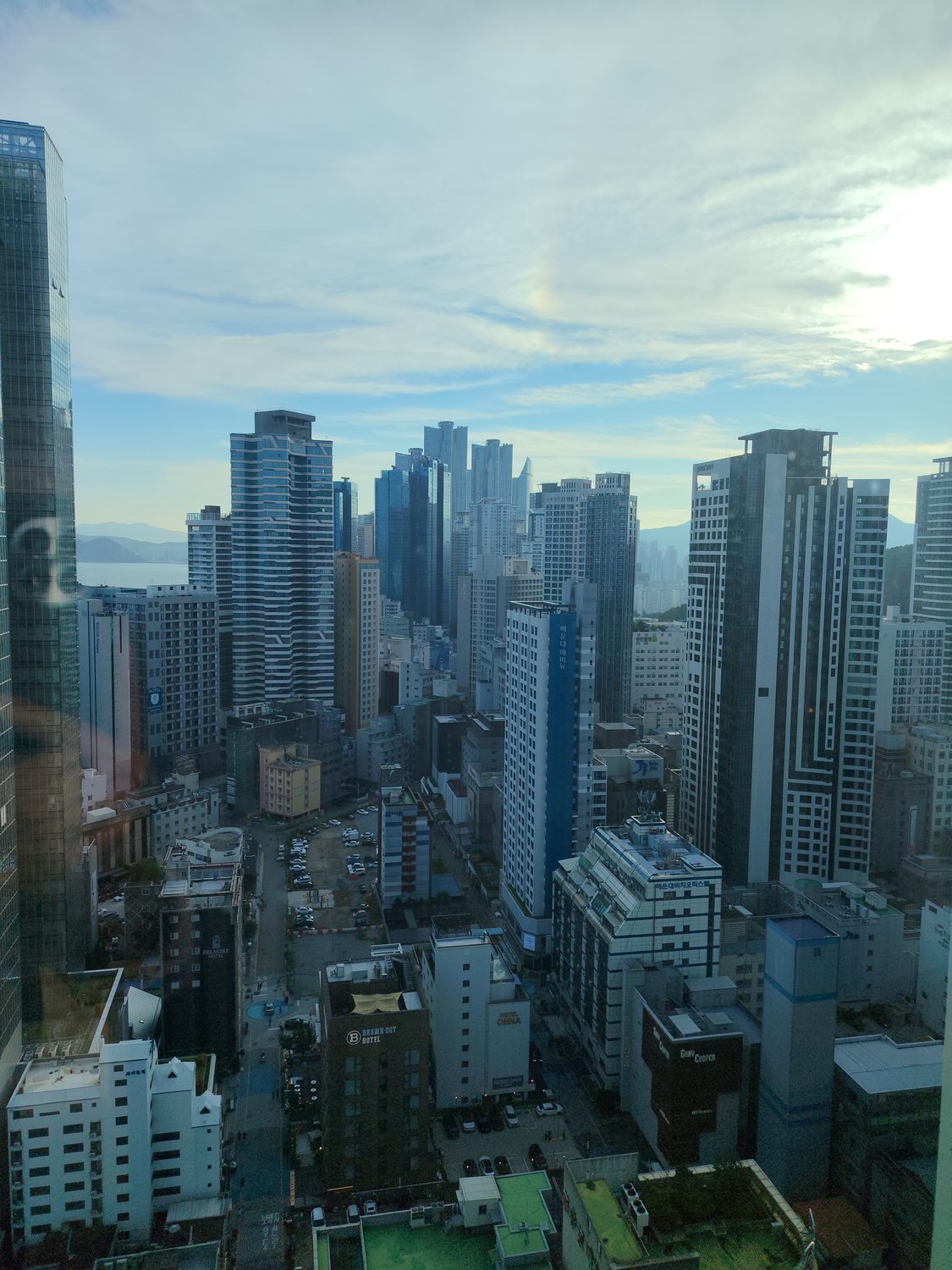 Von der Unterwelt auf den 29. Stock – Ankunft in Busan