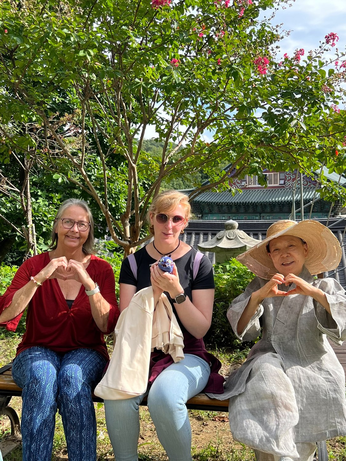 Zurück nach Hwagyesa – mit Amy & Marie