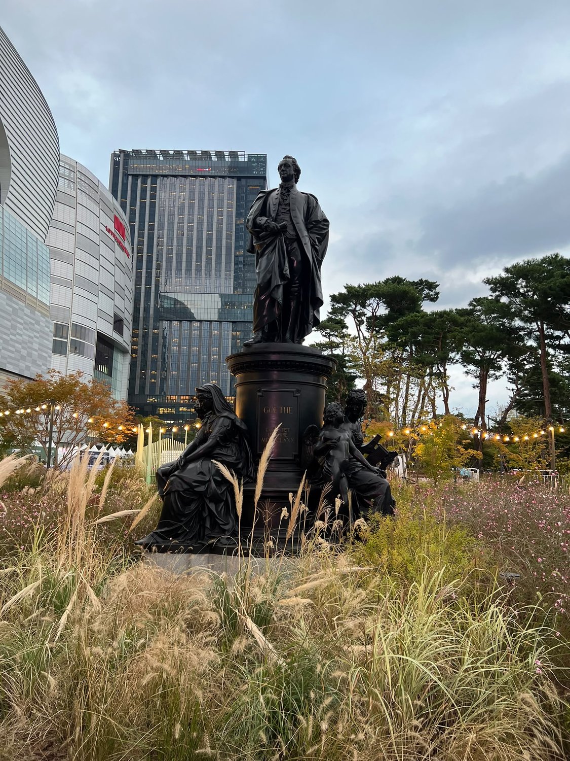 Ein Tag mit Marie – und ein Stück Europa in Seoul