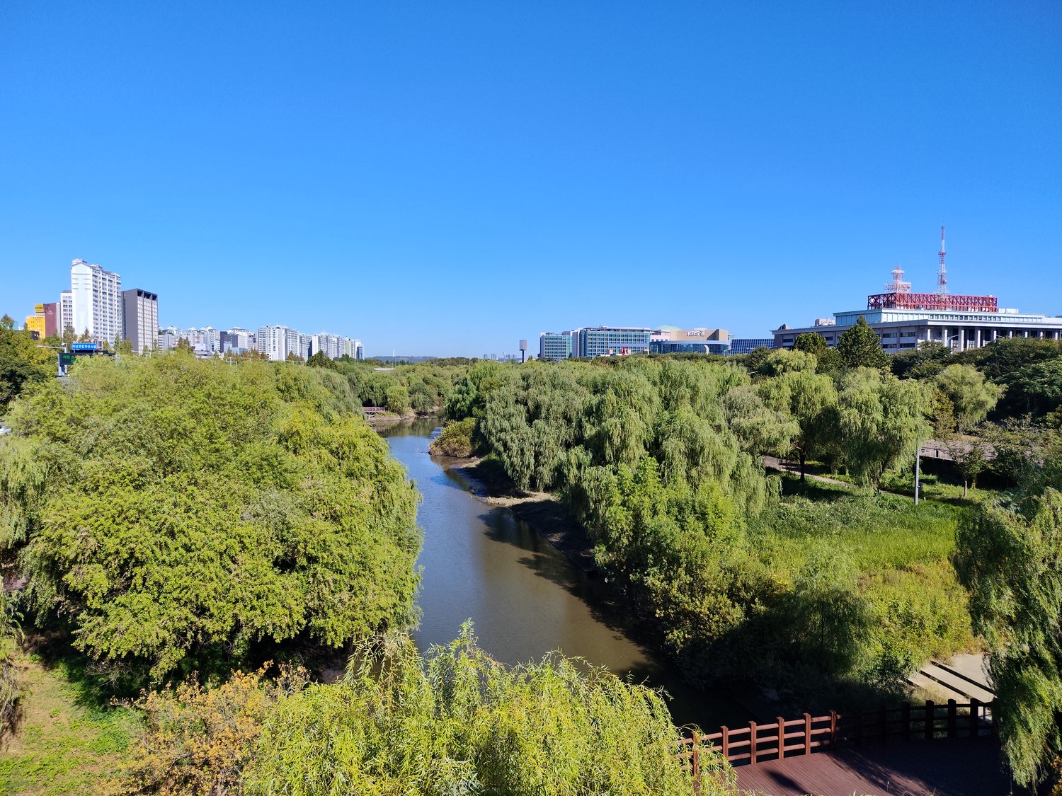 Zu Fuß zum Hangang – vom neuen Zuhause