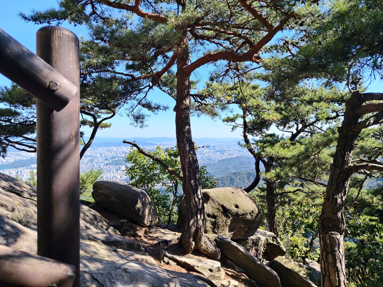 Zum Yeongbong – Auge in Auge mit dem Insubong