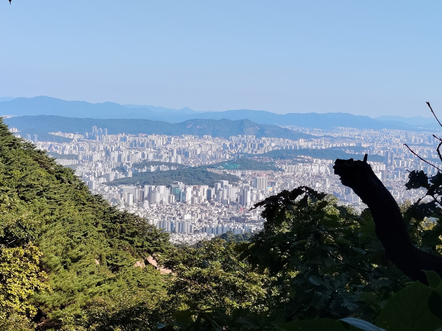 Zum Yeongbong – Auge in Auge mit dem Insubong